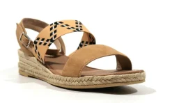 Alpargatas beige bajas con banda elástica para mujer