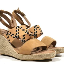 Alpargatas beige con banda elástica y pulsera al tobillo mujer