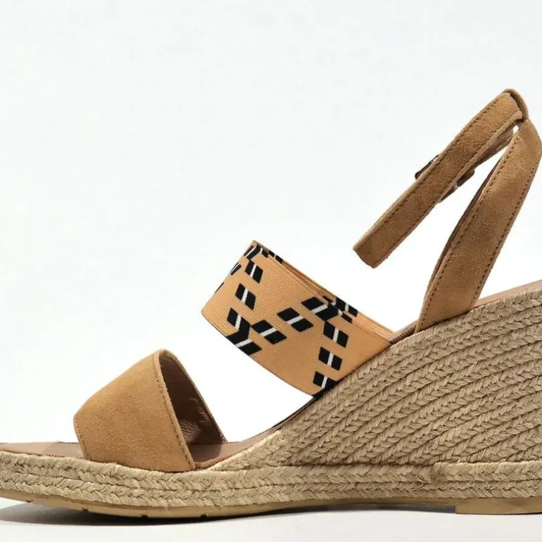 Alpargatas beige con banda elástica y pulsera al tobillo mujer