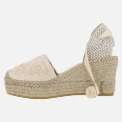 Alpargatas de esparto Vidorreta en tejido beige con cintas