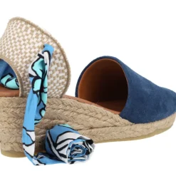 Alpargatas de serraje con cintas estampadas