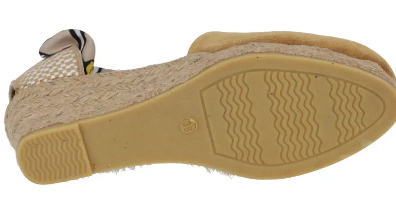 Alpargatas de serraje con cintas estampadas