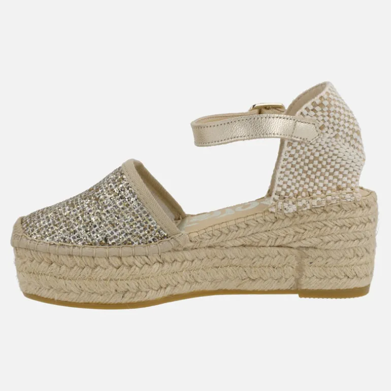 Alpargatas en glitter dorado con plataforma de yute y pulsera al tobillo
