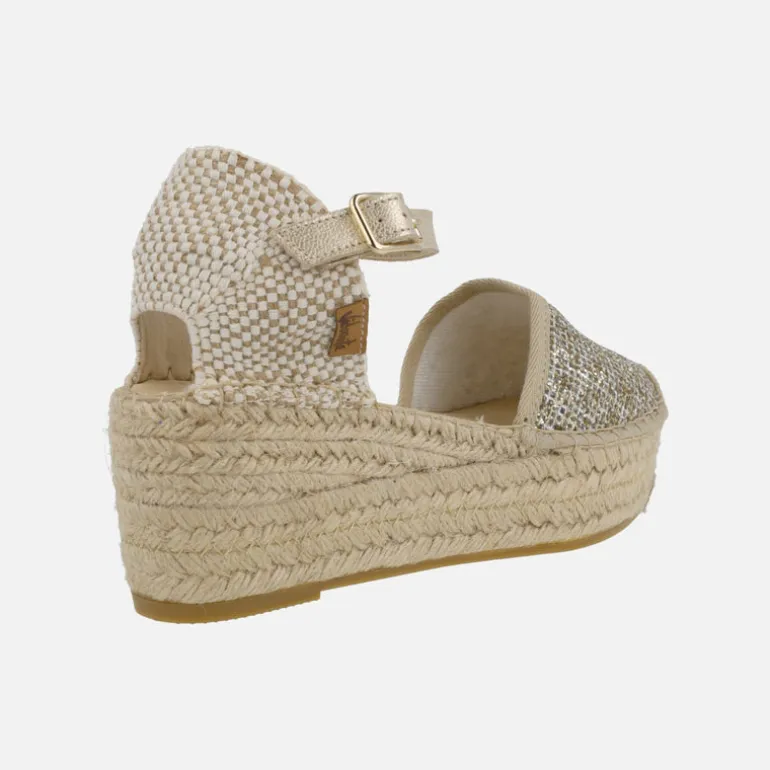 Alpargatas en glitter dorado con plataforma de yute y pulsera al tobillo