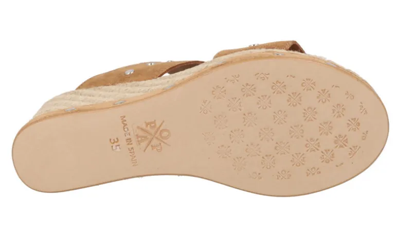 Alpargatas Marion cuero con plataforma y tachas