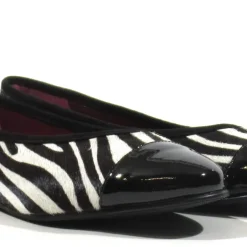 Bailarinas en combinado de cebra y charol negro