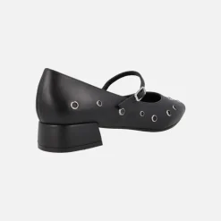 Bailarinas negras de piel con pulsera y remaches metálicos Amonis