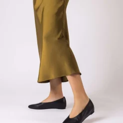 Bailarinas Triana con punta afilada y cuña interior