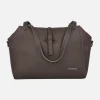 Bolsos de hombro en piel vegana marrón con bandolera extraíble