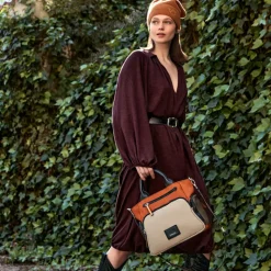 Bolsos de mano Estepona con asa bandolera incluída