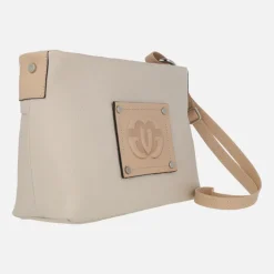 Bolsos de piel con asa bandolera regulable y parche con logo