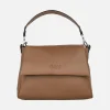Bolsos de piel con tapa y asas intercambiables