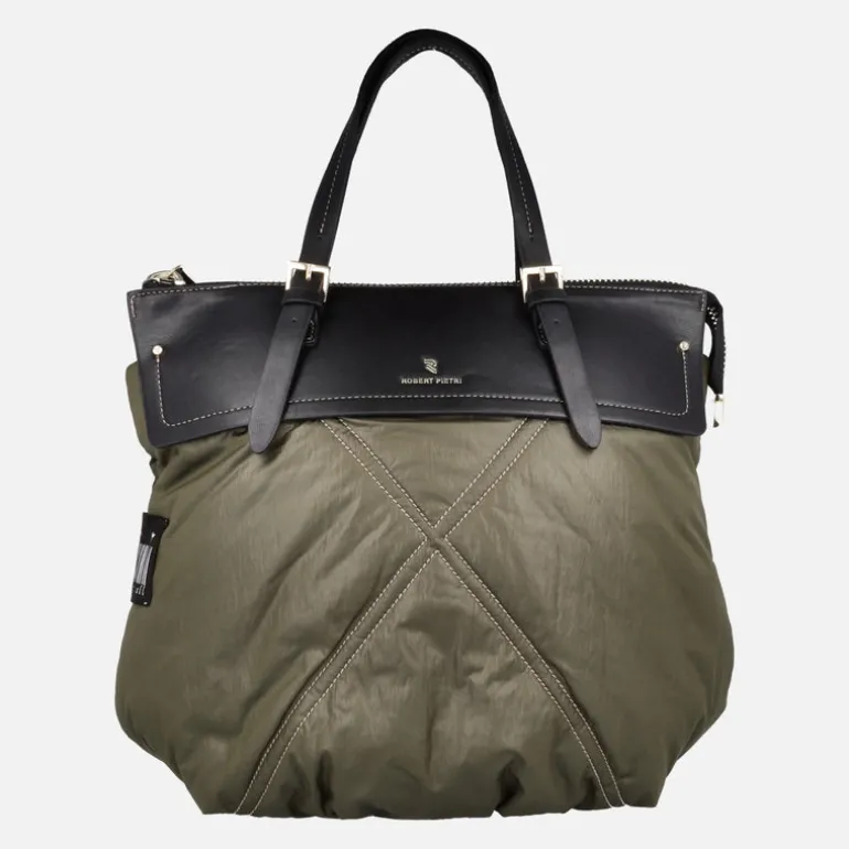 Bolsos para hombro en acolchado verde con detalles en negro