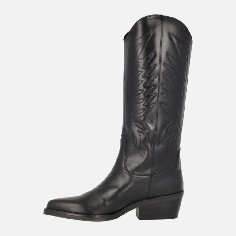 Botas altas estilo cowboy con bordados en piel negra DKT 67