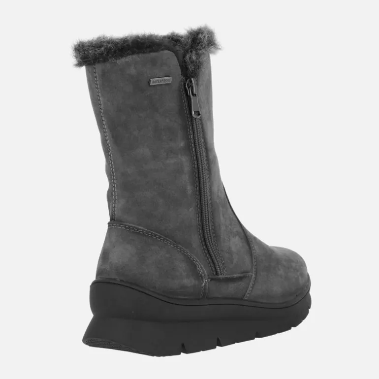 Botas bajas de serraje con membrana Waterproof