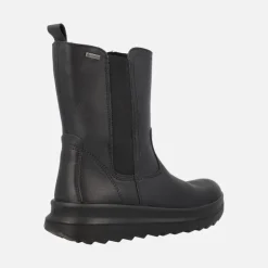 Botas bajas en piel negra con membrana Gore-tex
