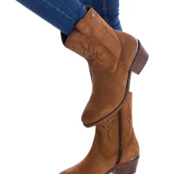 Botas cowboy bajas para mujer con troquelado