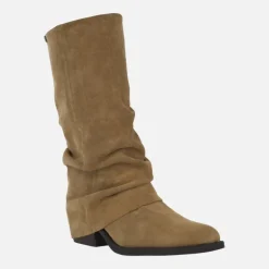 Botas cowboy de piel serraje con faldón