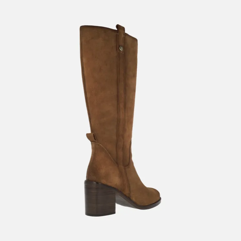 Botas de mujer de caña alta en serraje camel