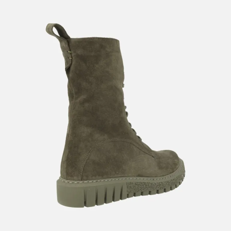 Botas de serraje con cordones y cremallera marca Bueno shoes