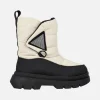Botas estilo nieve en tejido beige con detalles de strass