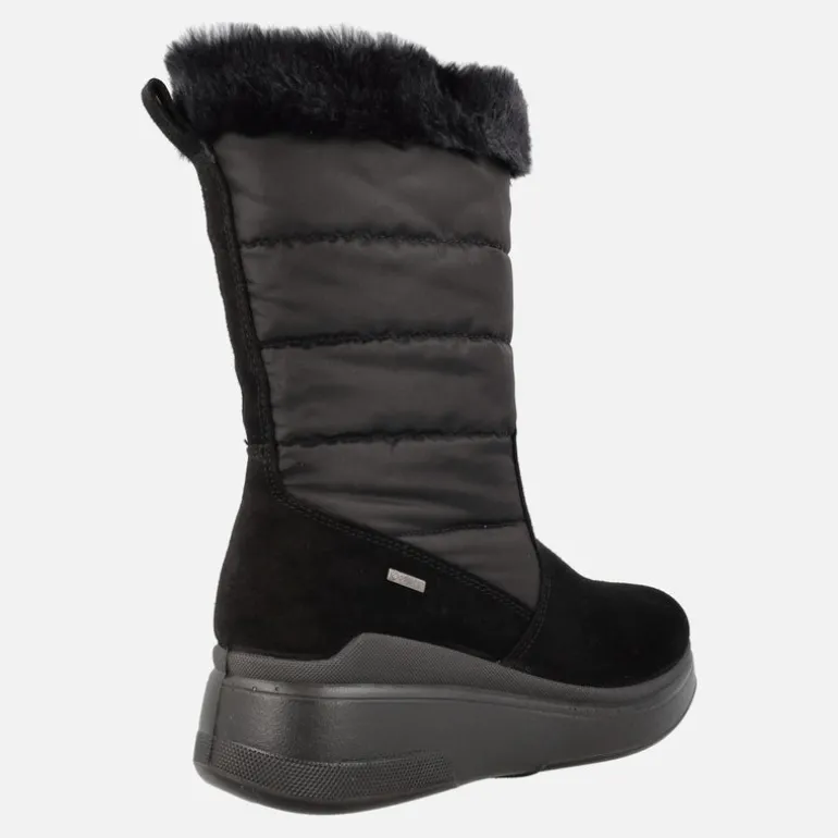Botas multimaterial con membrana Gore-tex