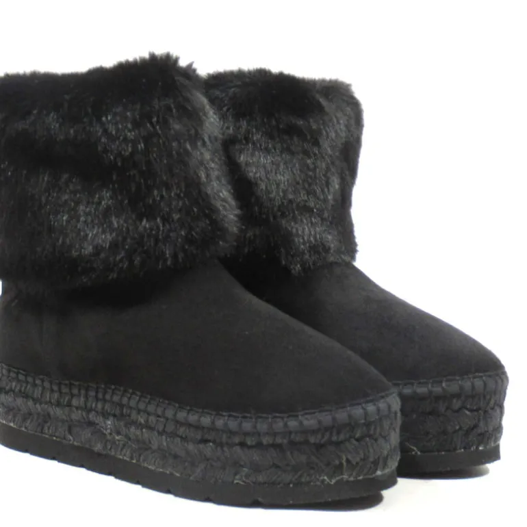 Botas negras de ante con vuelta de pelo y plataforma de esparto