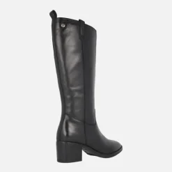 Botas negras de piel con caña alta y tacón medio