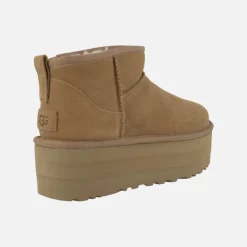 Botas Ugg Classic Ultra Mini Platform chesnut