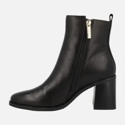 Botines Carmela de piel con tacón de 7 cms y doble cremallera