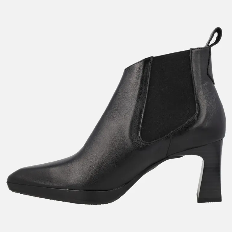 Botines chelsea con horma afilada Ankara negro