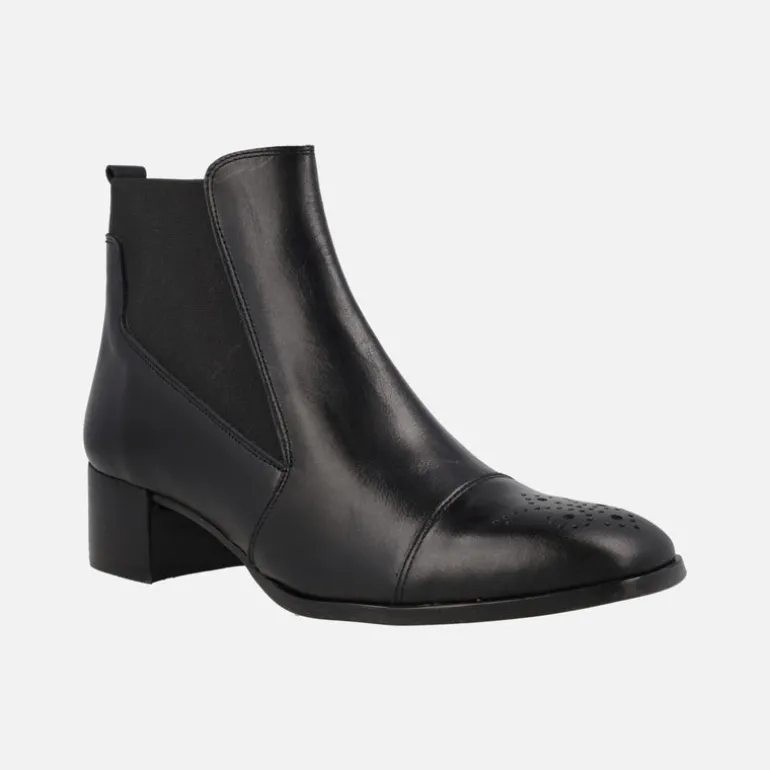 Botines chelsea para mujer con picados en la puntera