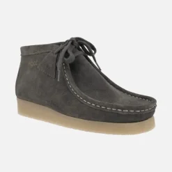 Botines de cordones en piel serraje estilo wallabee