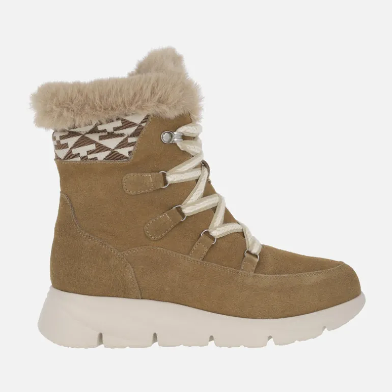 Botines de cordones en serraje camel con collarín de pelo