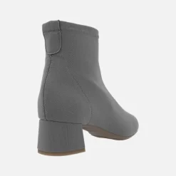 Botines de licra gris con tacones bajos de Barminton