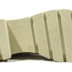 Botines de piel con adorno de cadena para mujer