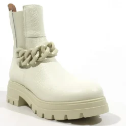 Botines de piel con adorno de cadena para mujer