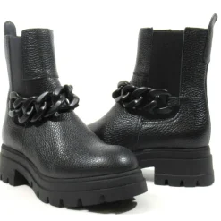 Botines de piel con adorno de cadena para mujer
