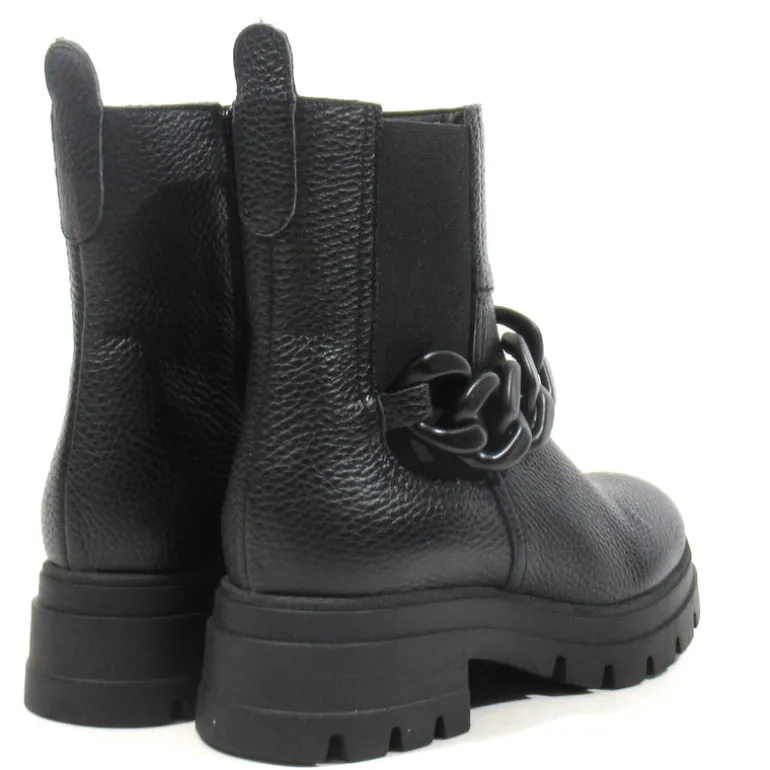 Botines de piel con adorno de cadena para mujer