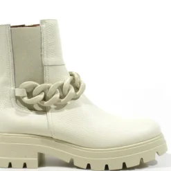 Botines de piel con adorno de cadena para mujer