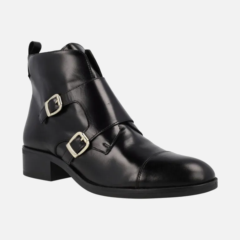 Botines de piel con hebillas y cremallera lateral