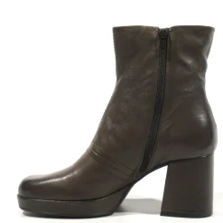 Botines de piel con plataforma y horma cuadrada