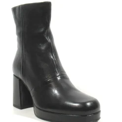 Botines de piel con plataforma y horma cuadrada