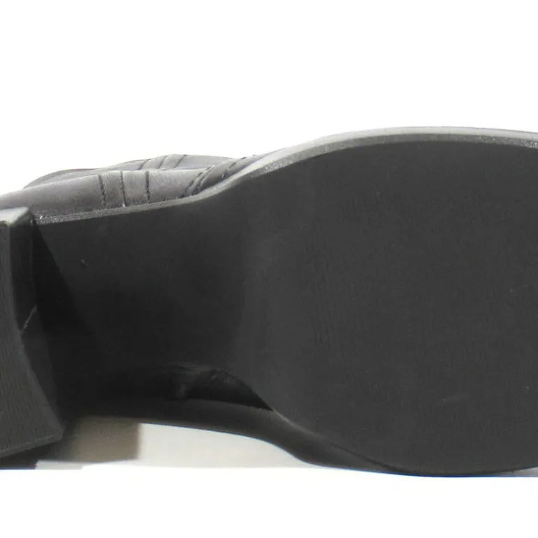 Botines de piel con plataforma y horma cuadrada