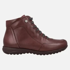 Botines de piel de estilo deportivo con cordones elásticos