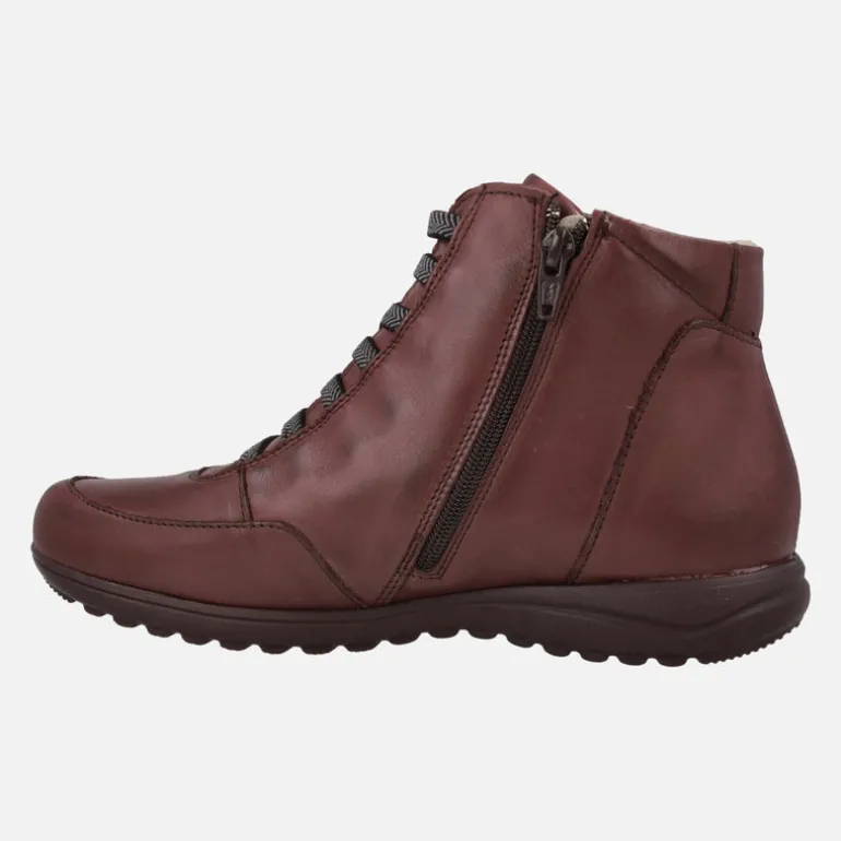 Botines de piel de estilo deportivo con cordones elásticos