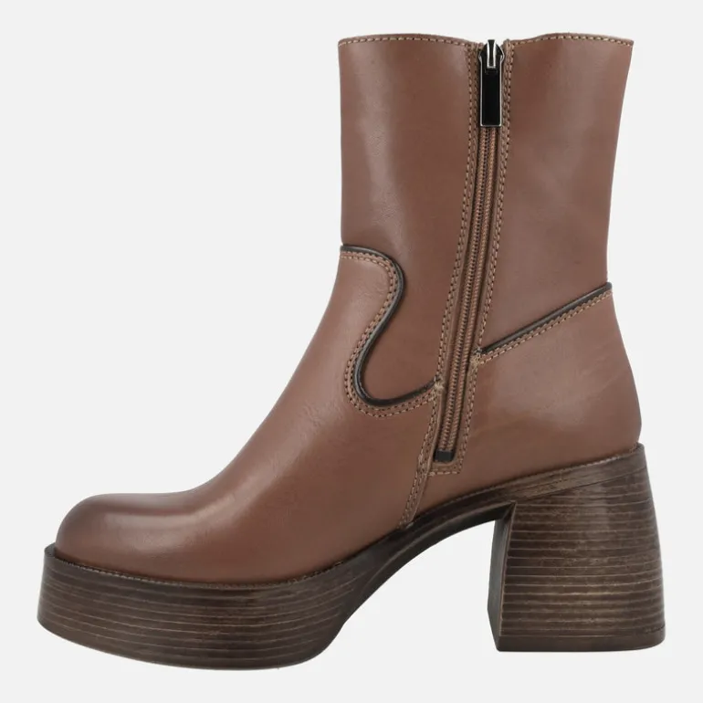 Botines de piel Nair con tacón y plataforma