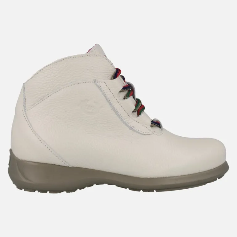 Botines de piel Rural con cierre de cordones