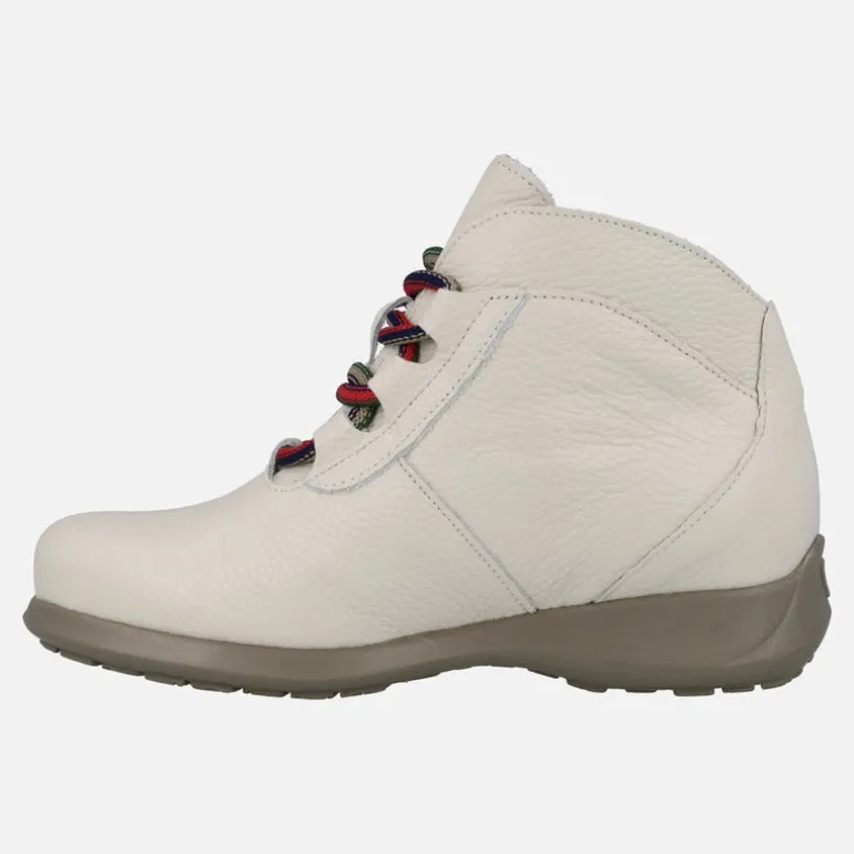 Botines de piel Rural con cierre de cordones