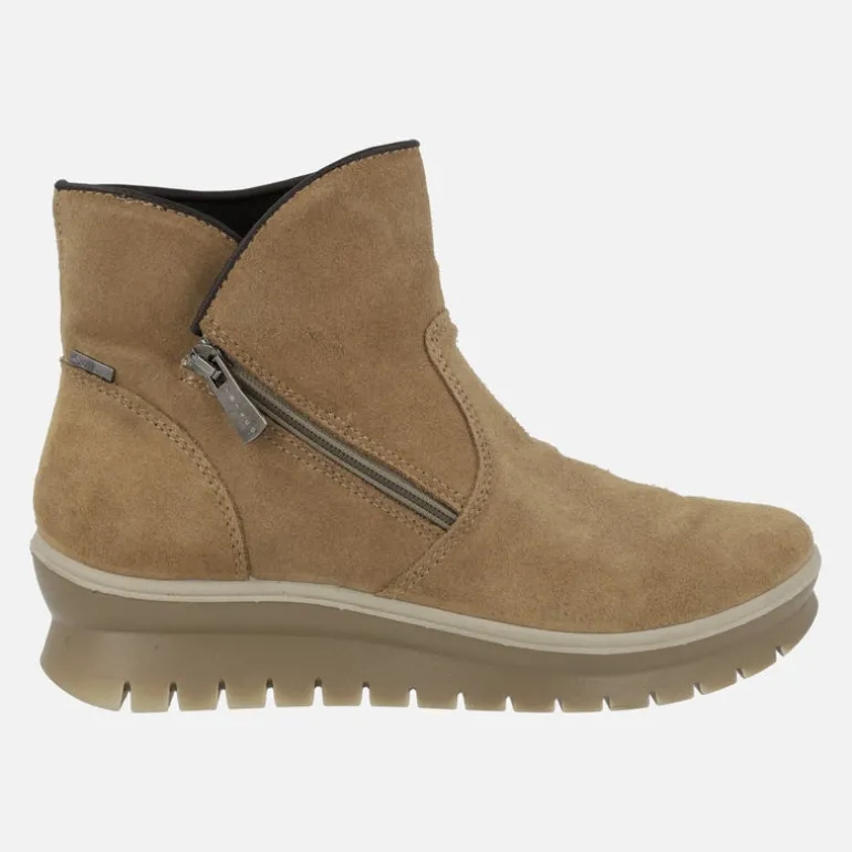 Botines de serraje con cremallera lateral y membrana impermeable